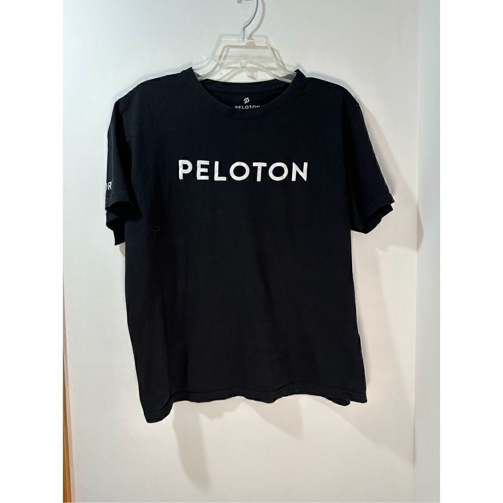 Peloton Century 100 women’s short sleeve black t-shirt size Large. #10-1117